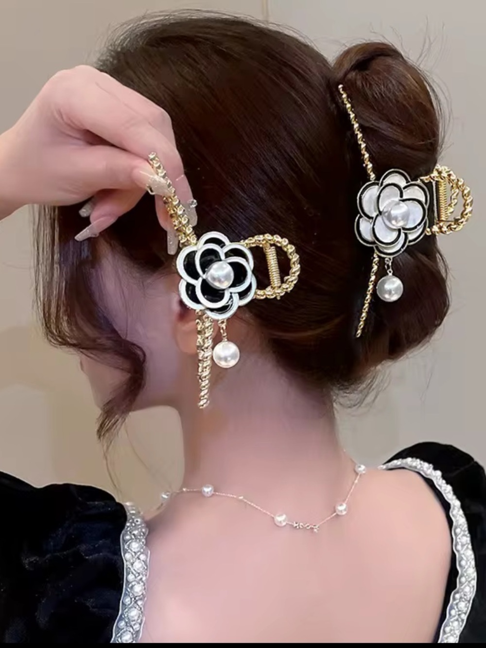 NWT Black & Gold Camellia Flower Hair Claw Clip with Pearl Accent - Picture 1 of 5